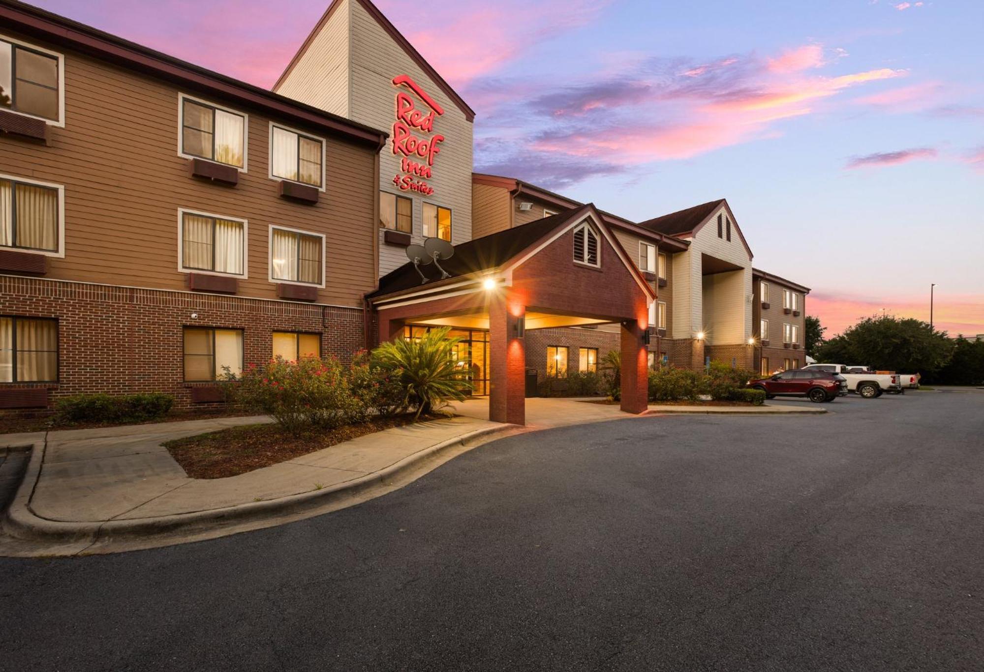 Red Roof Inn & Suites Savannah Airport Pooler Εξωτερικό φωτογραφία